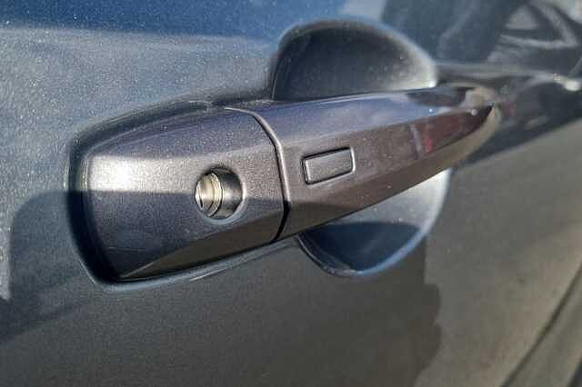 Nissan Juke 1.0 DiG-T 114 Tekna 5dr DCT