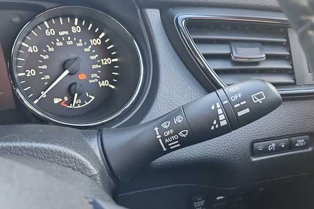 Nissan X-trail Station Wagon 1.7 dCi N-Connecta 5dr