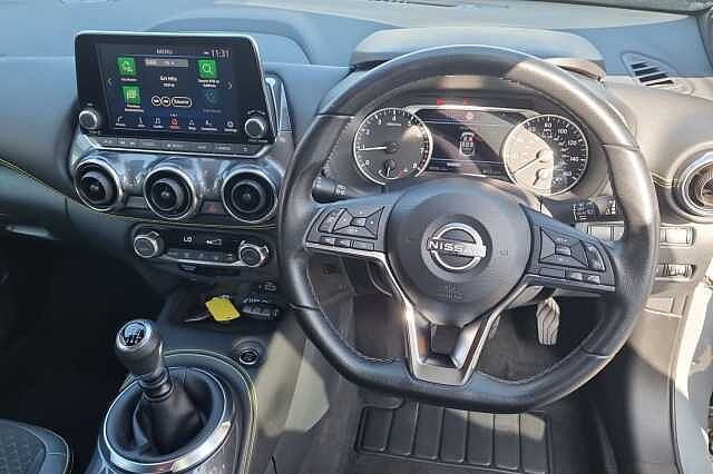 Nissan Juke 1.0 DiG-T 114 Kiiro 5dr