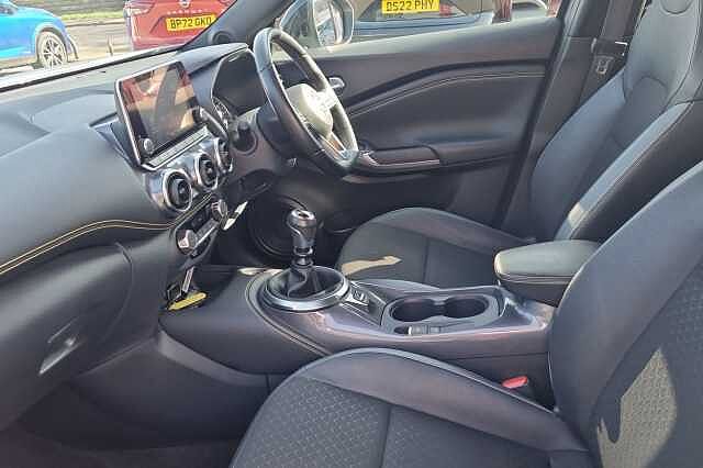 Nissan Juke 1.0 DiG-T 114 Kiiro 5dr
