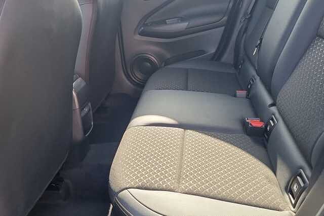 Nissan Juke 1.0 DiG-T 114 Kiiro 5dr