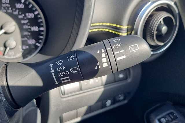 Nissan Juke 1.0 DiG-T 114 Kiiro 5dr