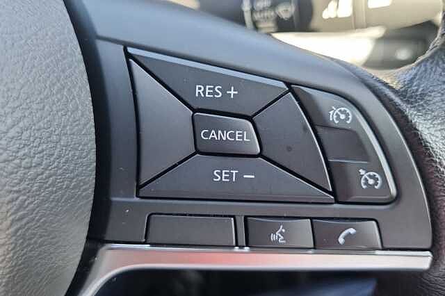 Nissan Juke 1.0 DiG-T 114 Kiiro 5dr