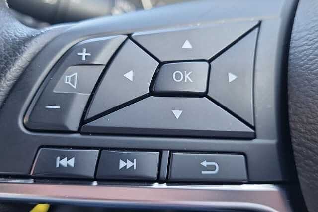 Nissan Juke 1.0 DiG-T 114 Kiiro 5dr