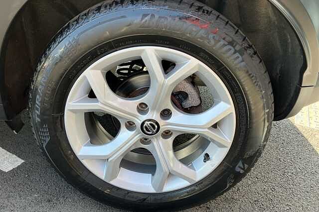 Nissan Juke 1.0 DiG-T 114 N-Connecta 5dr DCT