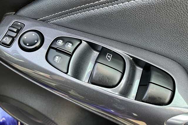 Nissan Juke 1.0 DiG-T 114 N-Connecta 5dr DCT