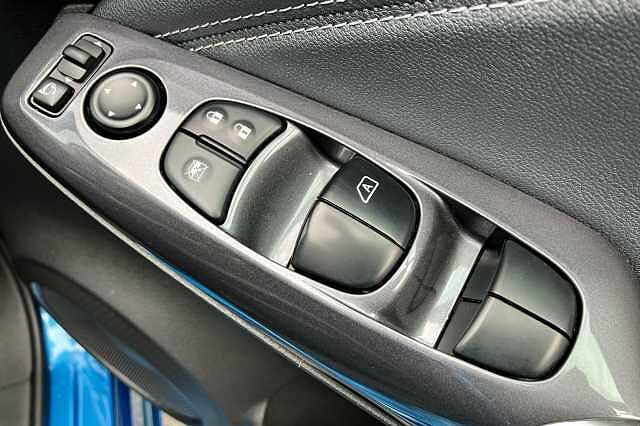 Nissan Juke 1.0 DiG-T 114 N-Connecta 5dr DCT