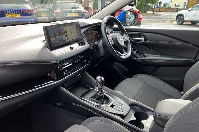 Nissan Qashqai 1.3 DiG-T MH N-Connecta 5dr