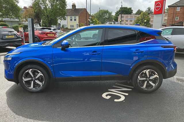 Nissan Qashqai 1.3 DiG-T MH N-Connecta 5dr