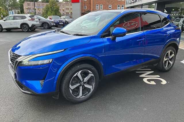 Nissan Qashqai 1.3 DiG-T MH N-Connecta 5dr