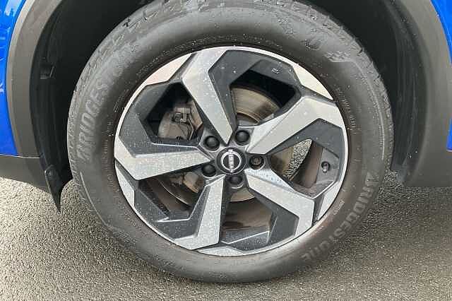 Nissan Qashqai 1.3 DiG-T MH N-Connecta 5dr