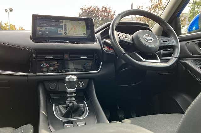 Nissan Qashqai 1.3 DiG-T MH N-Connecta 5dr