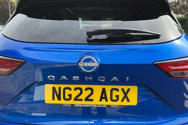 Nissan Qashqai 1.3 DiG-T MH N-Connecta 5dr