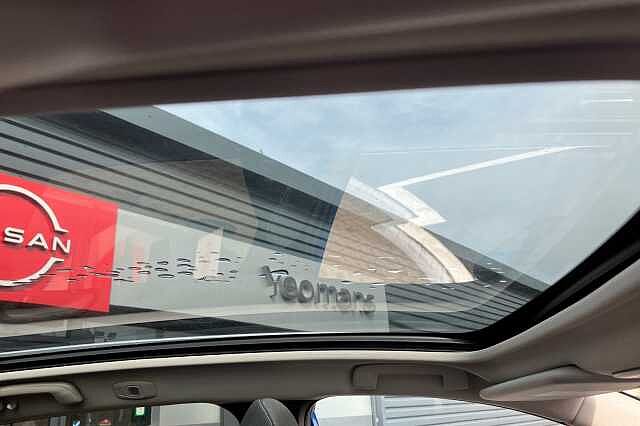 Nissan Qashqai 1.3 DiG-T MH N-Connecta 5dr