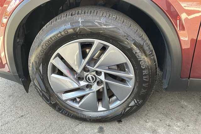 Nissan Qashqai 1.3 DiG-T MH 158 Acenta Premium 5dr Xtronic