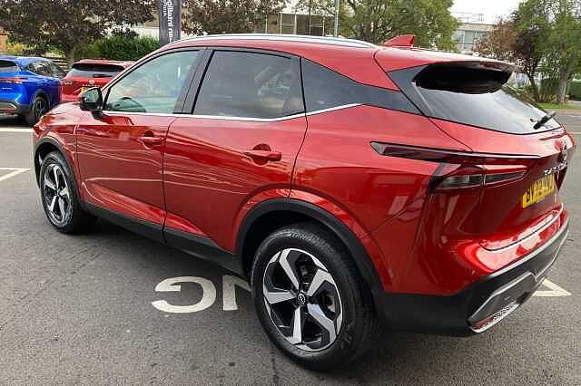 Nissan Qashqai 1.3 DiG-T MH N-Connecta 5dr