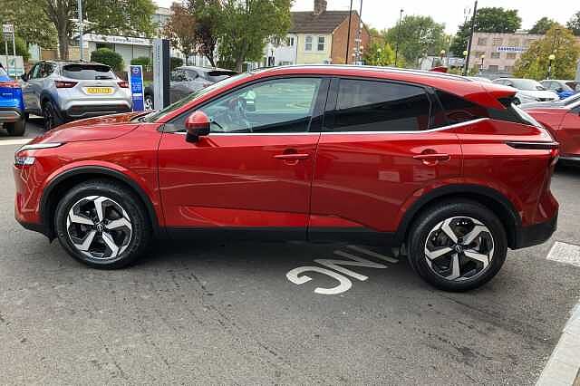 Nissan Qashqai 1.3 DiG-T MH N-Connecta 5dr