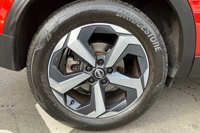 Nissan Qashqai 1.3 DiG-T MH N-Connecta 5dr