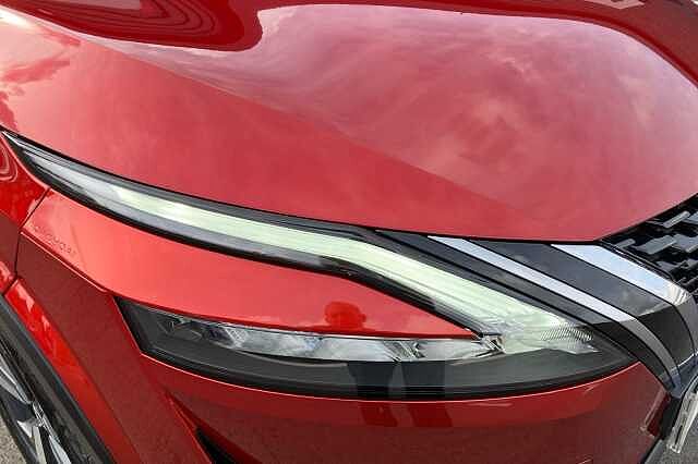 Nissan Qashqai 1.3 DiG-T MH N-Connecta 5dr