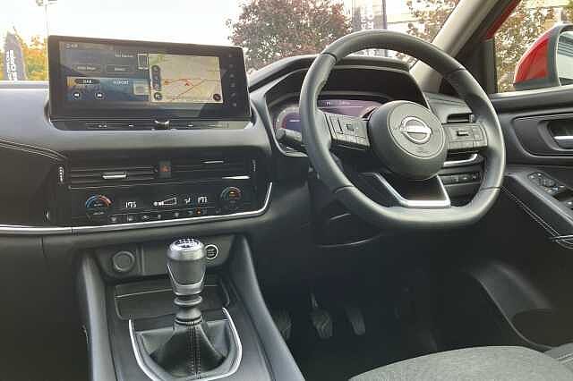 Nissan Qashqai 1.3 DiG-T MH N-Connecta 5dr