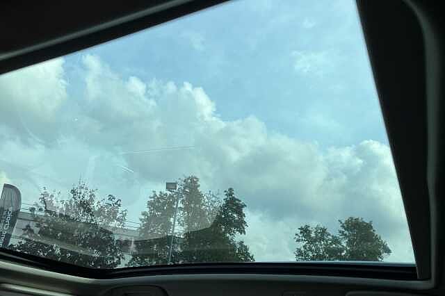 Nissan Qashqai 1.3 DiG-T MH N-Connecta 5dr