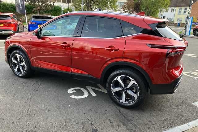 Nissan Qashqai 1.3 DiG-T MH N-Connecta 5dr