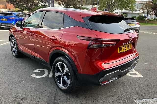 Nissan Qashqai 1.3 DiG-T MH N-Connecta 5dr