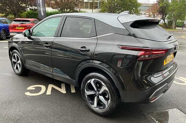 Nissan Qashqai 1.3 DiG-T MH N-Connecta 5dr