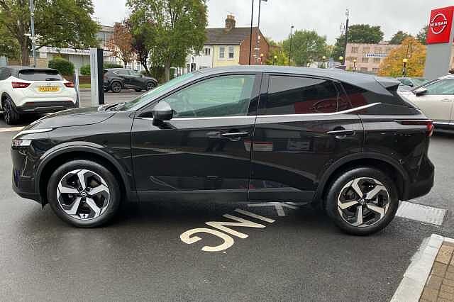 Nissan Qashqai 1.3 DiG-T MH N-Connecta 5dr