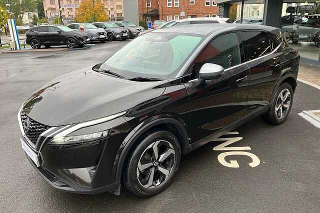 Nissan Qashqai 1.3 DiG-T MH N-Connecta 5dr