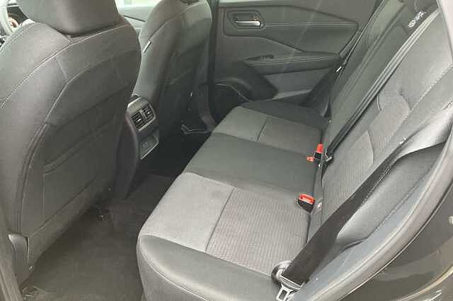 Nissan Qashqai 1.3 DiG-T MH N-Connecta 5dr