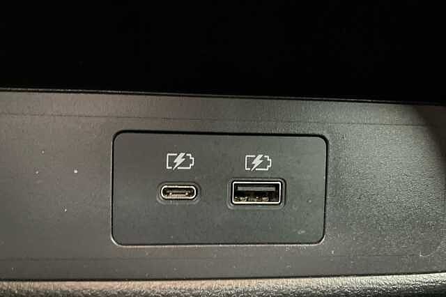 Nissan Qashqai 1.3 DiG-T MH N-Connecta 5dr