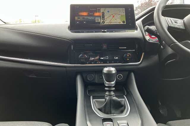 Nissan Qashqai 1.3 DiG-T MH N-Connecta 5dr