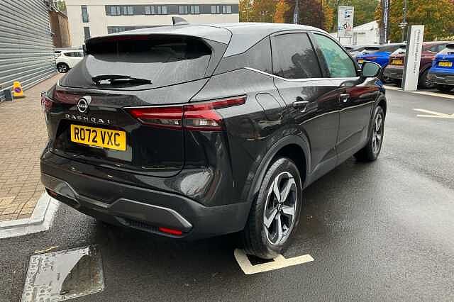 Nissan Qashqai 1.3 DiG-T MH N-Connecta 5dr