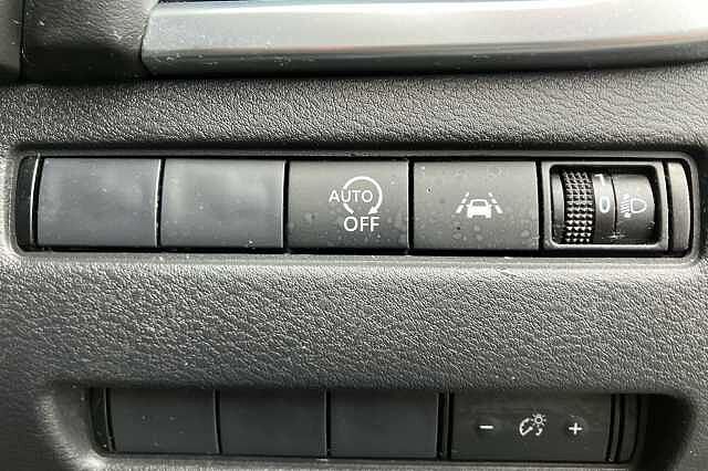 Nissan Qashqai 1.3 DiG-T MH N-Connecta 5dr