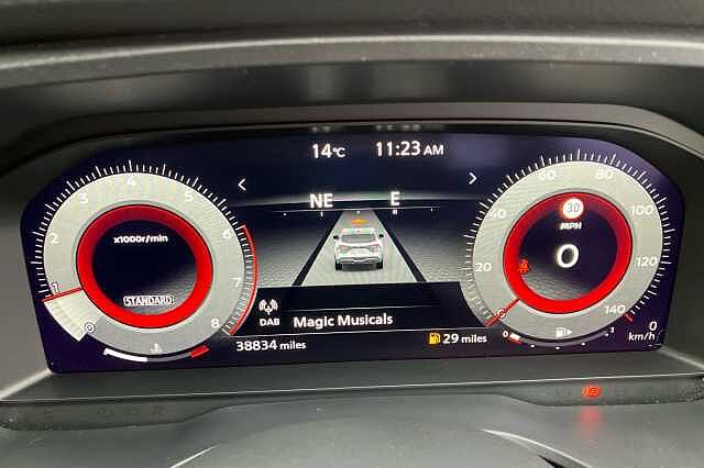 Nissan Qashqai 1.3 DiG-T MH N-Connecta 5dr