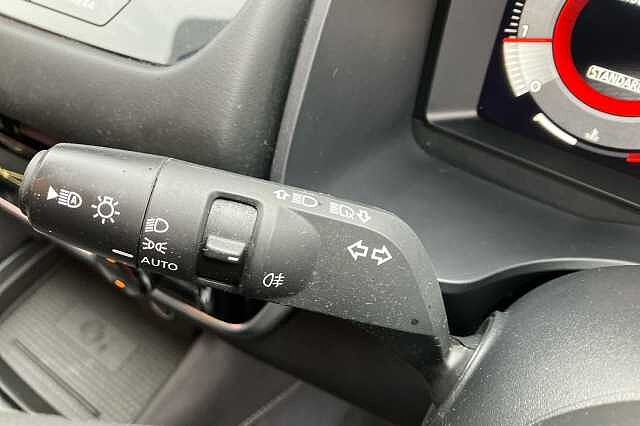 Nissan Qashqai 1.3 DiG-T MH N-Connecta 5dr