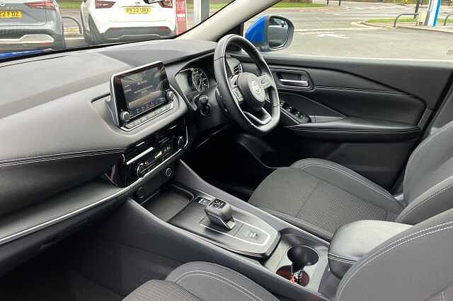 Nissan Qashqai 1.3 DiG-T MH 158 Acenta Premium 5dr Xtronic