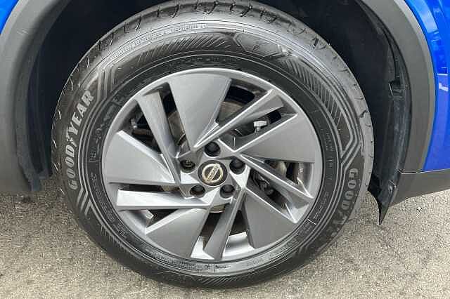 Nissan Qashqai 1.3 DiG-T MH 158 Acenta Premium 5dr Xtronic