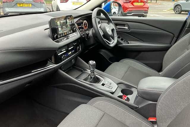Nissan Qashqai 1.3 DiG-T MH N-Connecta 5dr