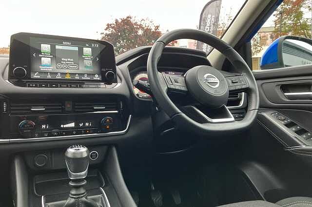 Nissan Qashqai 1.3 DiG-T MH N-Connecta 5dr