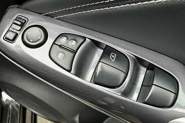 Nissan Juke 1.0 DiG-T 114 N-Connecta 5dr DCT