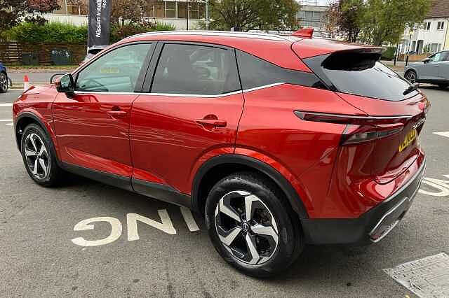 Nissan Qashqai 1.3 DiG-T MH N-Connecta 5dr