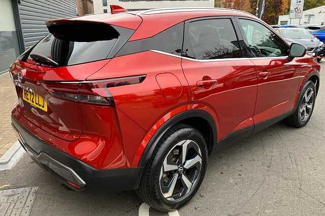 Nissan Qashqai 1.3 DiG-T MH N-Connecta 5dr