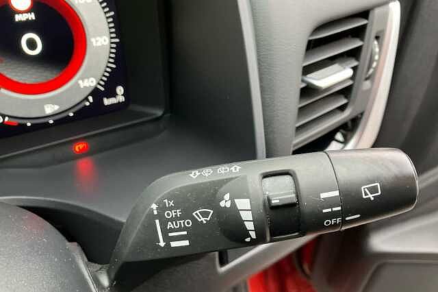 Nissan Qashqai 1.3 DiG-T MH N-Connecta 5dr