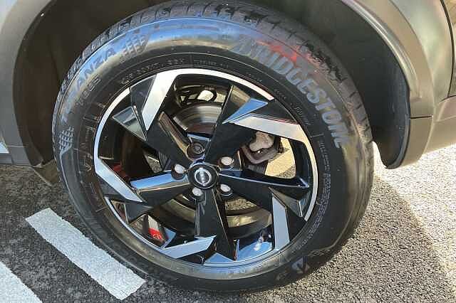 Nissan Juke 1.0 DiG-T 114 N-Connecta 5dr DCT