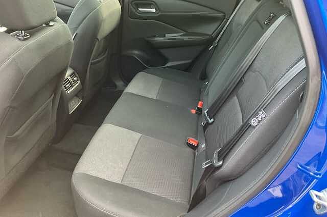 Nissan Qashqai 1.3 DiG-T MH 158 N-Connecta 5dr Xtronic