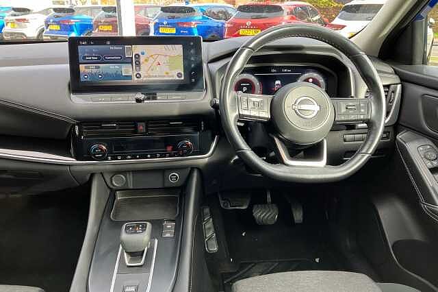 Nissan Qashqai 1.3 DiG-T MH 158 N-Connecta 5dr Xtronic