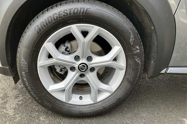 Nissan Juke 1.0 DiG-T 114 N-Connecta 5dr DCT