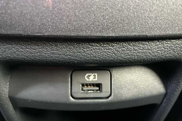 Nissan Juke 1.0 DiG-T 114 N-Connecta 5dr DCT